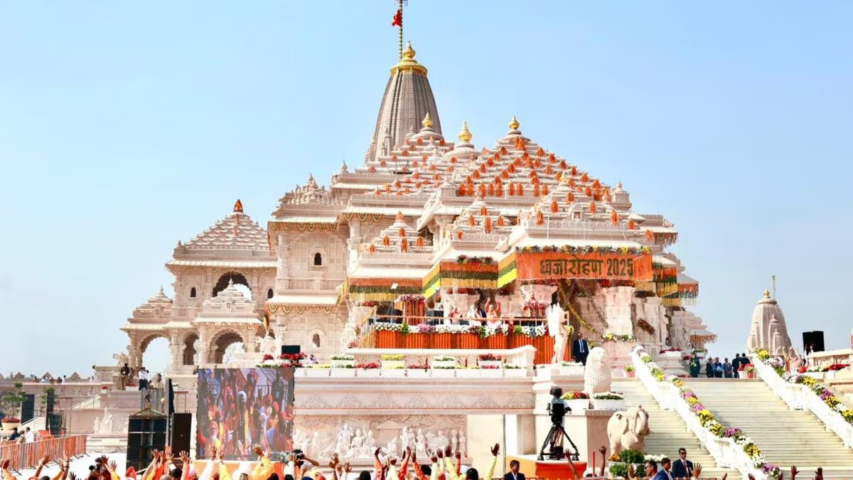 राम मंदिर चढ़ावा चोरी केस: आरोपी लवकुश मिश्रा ने पत्नी के नाम खरीदी थी जमीन, जांच में सामने आए दस्तावेज