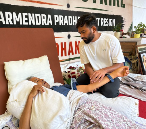 सोनम वांगचुक के अनशन का 17वां दिन, 8.5 किलो वजन घटा; महुआ मोइत्रा और उद्धव ठाकरे ने खत्म करने की अपील की