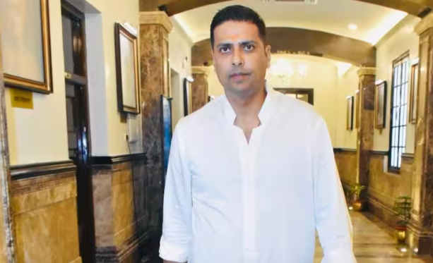 यूपी विधानसभा: सीएम योगी का फोटो दिखाकर विरोध करने पर सपा विधायक सचिन यादव पूरे सत्र के लिए निलंबित