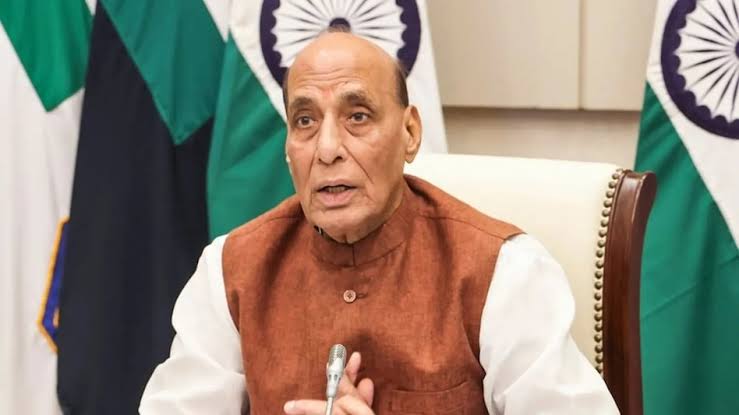 ऑपरेशन सिंदूर पर बड़ा विवाद! Rajnath Singh के खिलाफ विशेषाधिकार नोटिस, कांग्रेस-BJP आमने-सामने