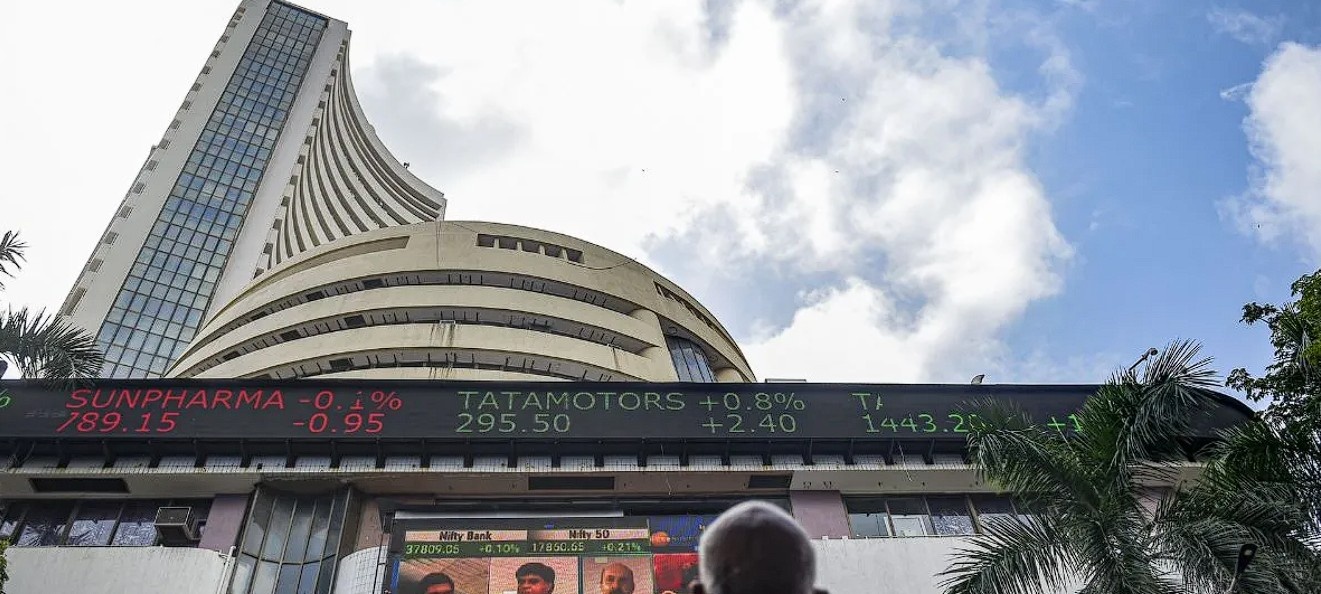 Stock Market Update: भारतीय शेयर बाजार में हल्की तेजी, NIFTY 50 और S&P BSE SENSEX में बढ़त   Janta24x7news