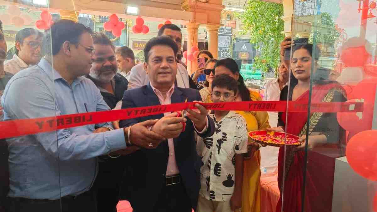 फुटवियर बाजार में लिबर्टी की नई छलांग, लखनऊ में खोला 427वां शोरूम