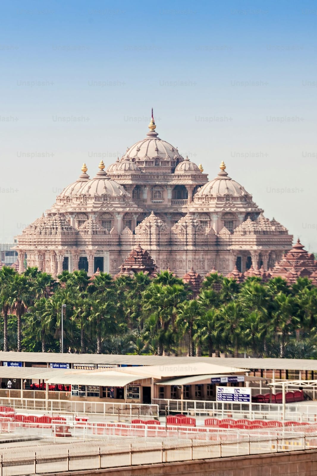 25 नवंबर को राम मंदिर परिसर में ध्वज स्थापना करेंगे पीएम मोदी