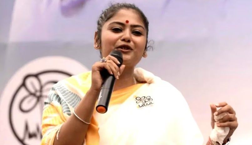 TMC में बड़ी टूट के संकेत, 20 सांसदों के बागी तेवर से ममता बनर्जी की बढ़ी मुश्किलें